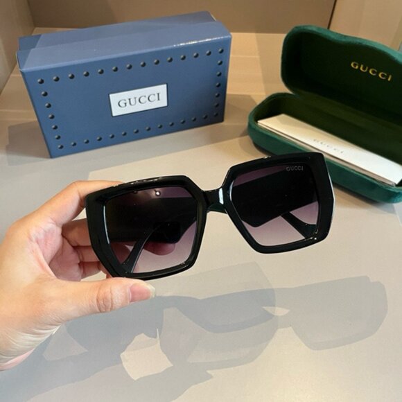 Gucci Women\'s Designer Sunglasses main image 6